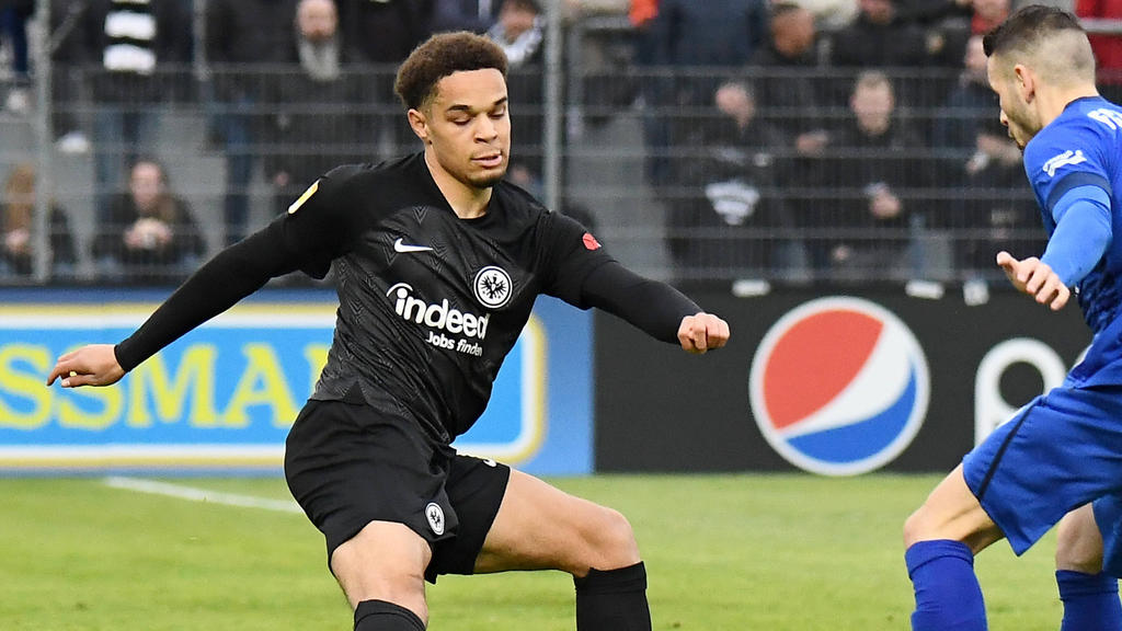 Dario Gebuhr wird Profi bei Eintracht Frankfurt Dario Gebuhr wird Profi bei Eintracht Frankfurt