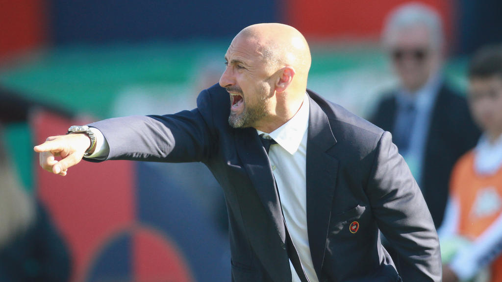 Zwei Monate zum Saisonende 2014/2015 war Gianluca Festa Cheftrainer bei Cagliari Calcio.