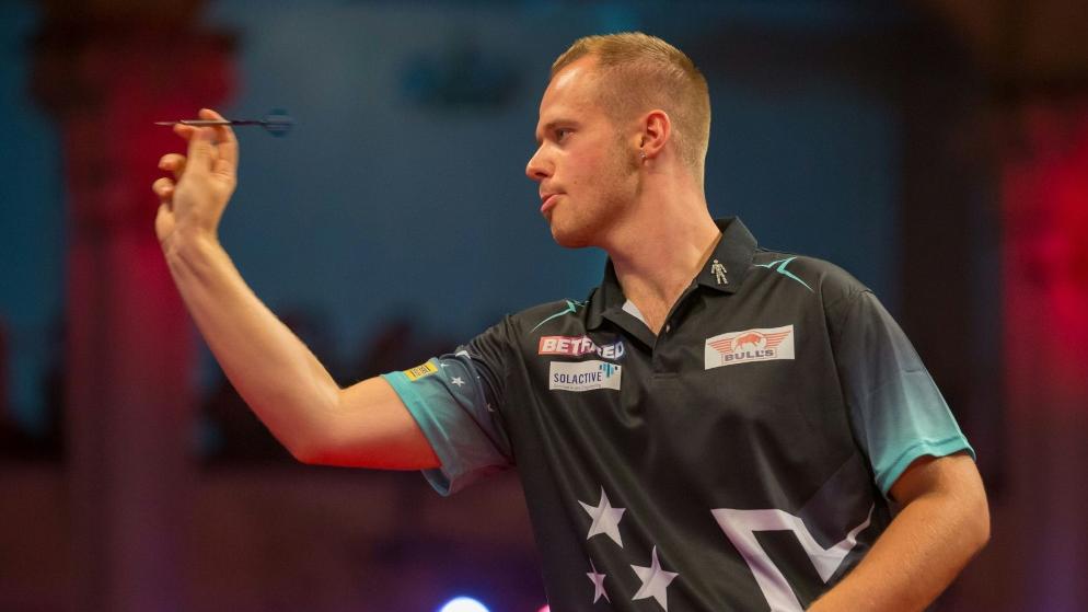 Max Hopp verliert gegen Michael Smith im Achtelfinale Max Hopp verliert gegen Michael Smith im Achtelfinale