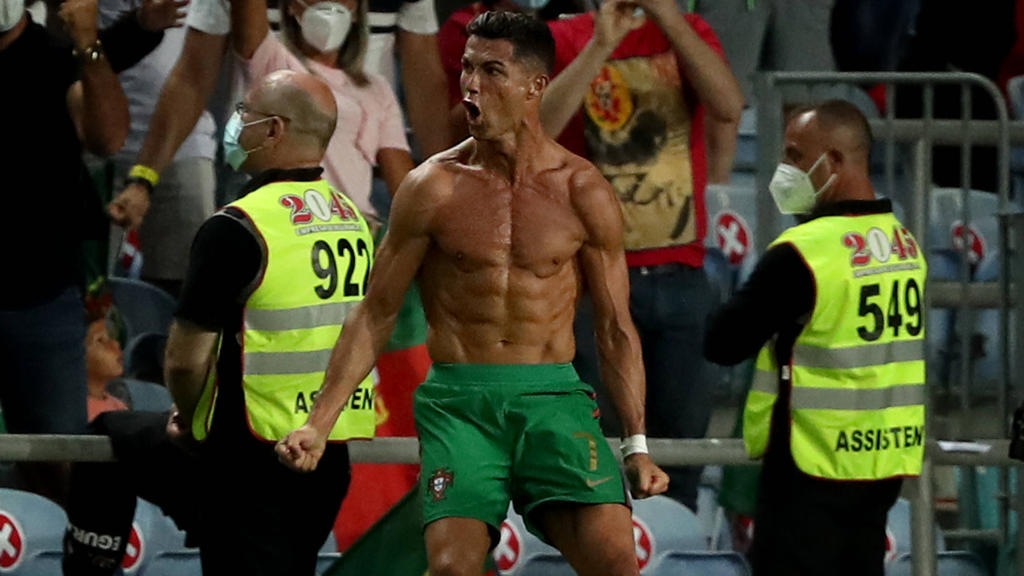 Ronaldo feiert seinen Tor-Weltrekord