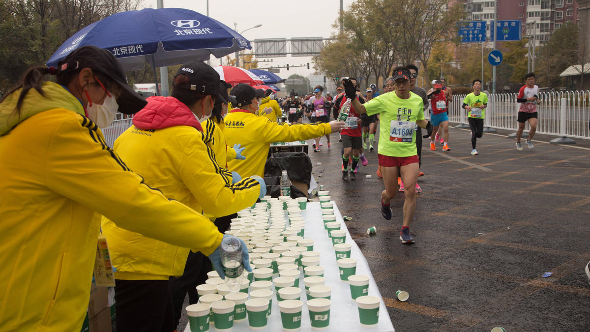 In China hat ein Kettenraucher einen Marathon unter 3:30 Stunden geschafft