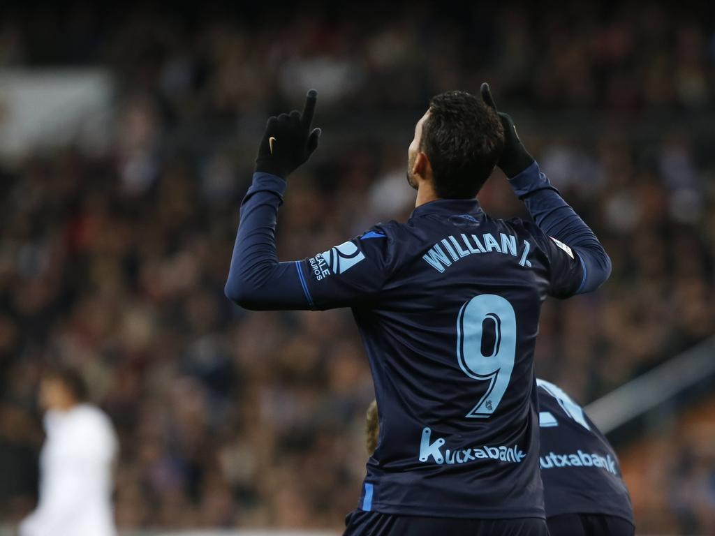 Willian José celebra un tanto suyo en el Bernabéu.