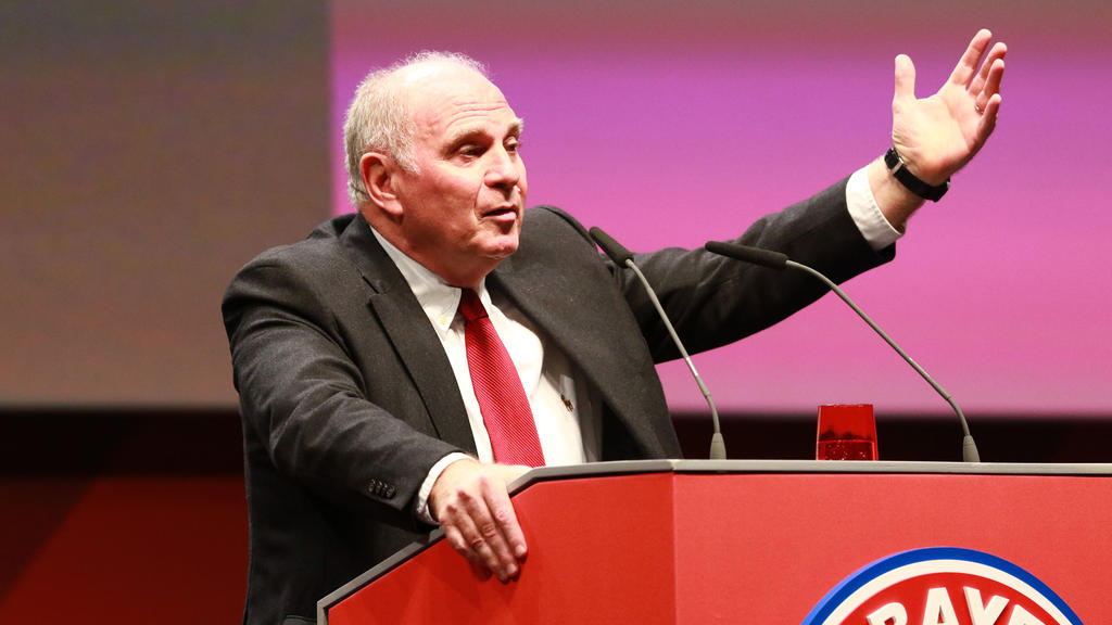 Uli Hoeneß, Ehrenpräsident des FC Bayern, teilte gegen David Alabas Berater aus