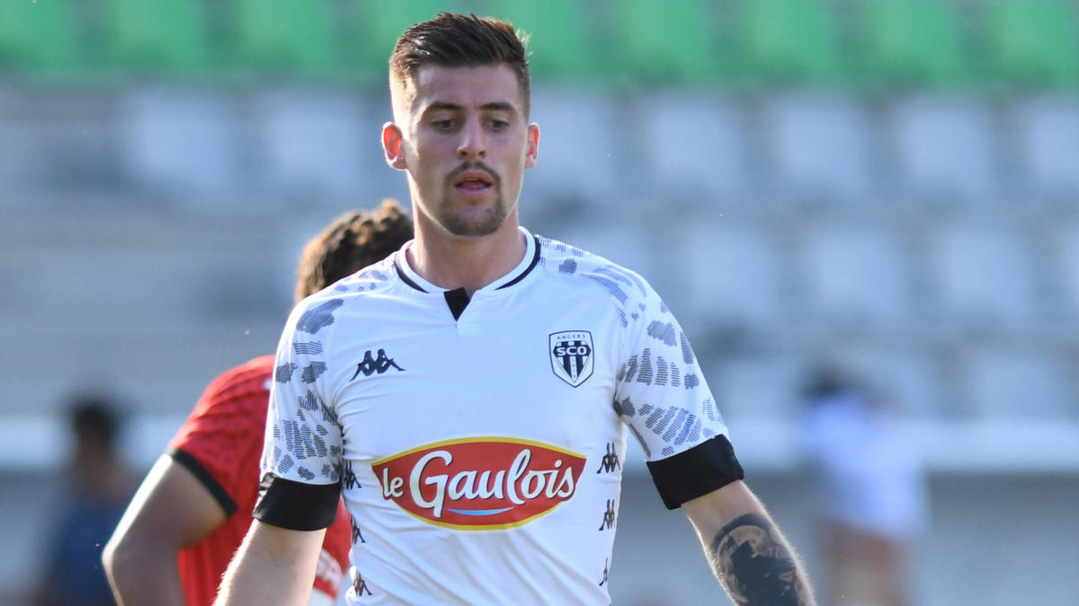 Baptiste Santamaria wechselt zum SC Freiburg Baptiste Santamaria wechselt zum SC Freiburg
