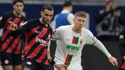 Jakic (r.) wechselt fest von Eintracht Frankfurt zum FC Ausgburg