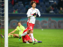 Salzburg-Mittelfeldspieler Takumi Minamino freut sich über den Treffer zum 4:1-Endstand gegen die Austria