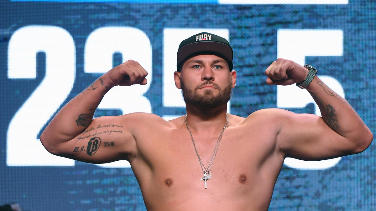 Tom Schwarz steigt gegen Mezencew wieder in den Ring Tom Schwarz steigt gegen Mezencew wieder in den Ring