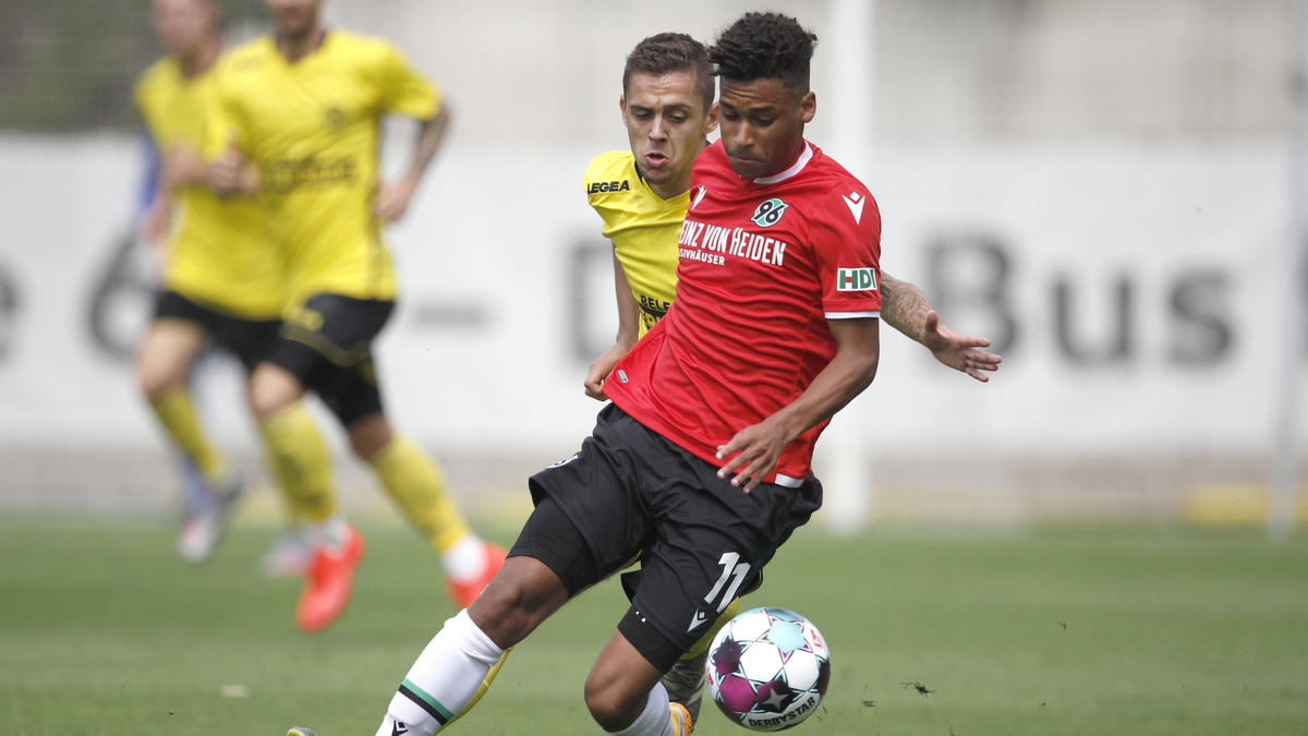 Linton Maina spielt für Hannover 96 in der 2. Liga Linton Maina spielt für Hannover 96 in der 2. Liga