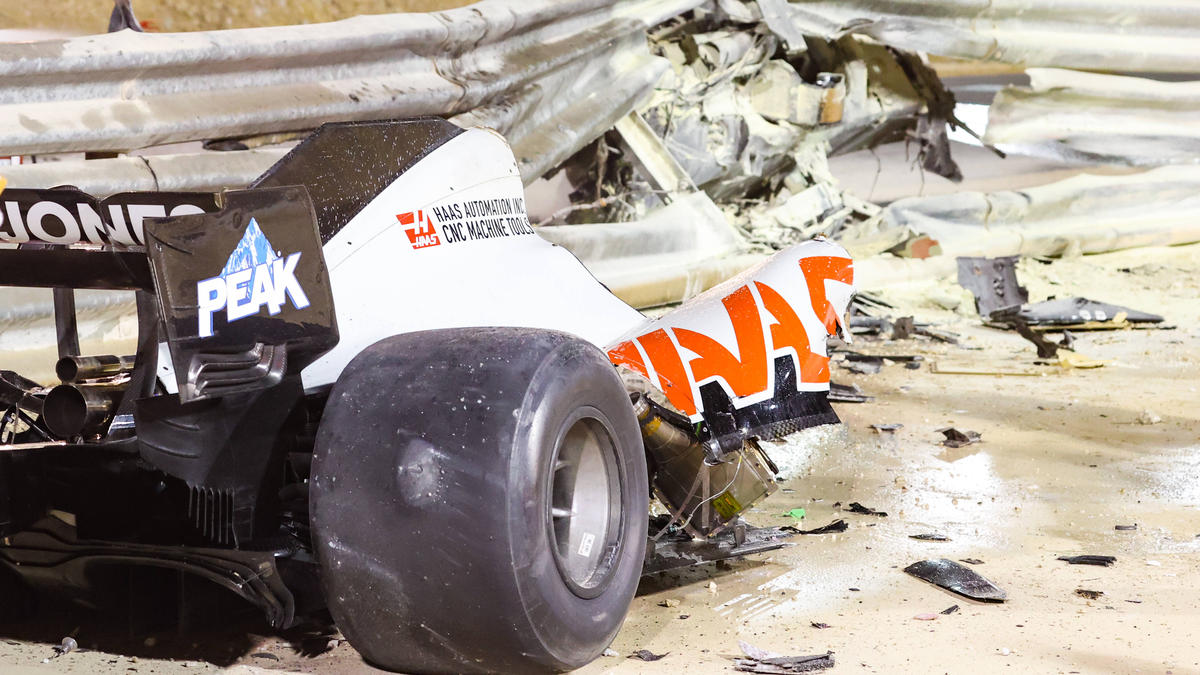 Der Haas von Romain Grosjean wurde völlig zerstört Der Haas von Romain Grosjean wurde völlig zerstört