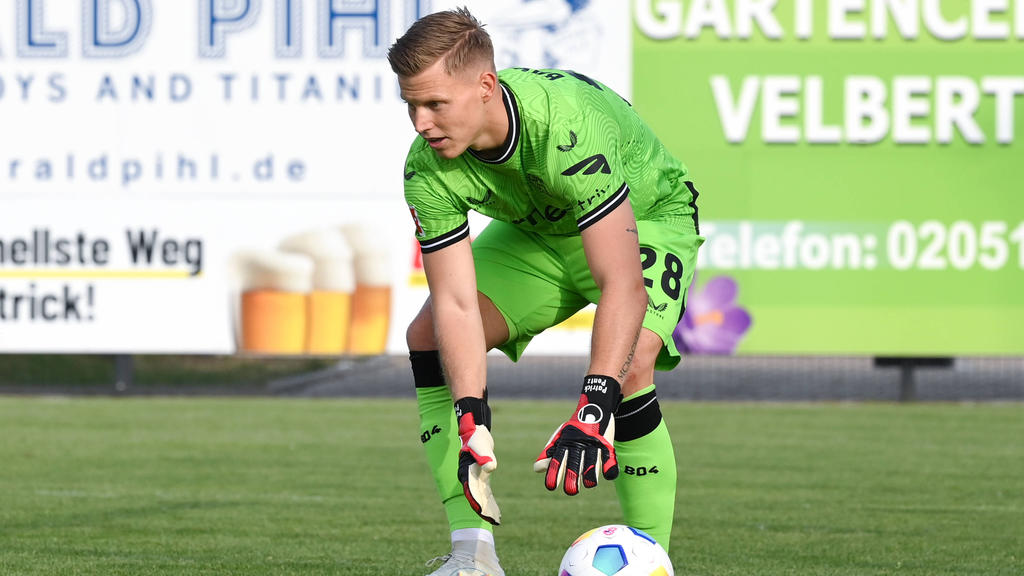 Patrick Pentz verlässt Bayer Leverkusen nach einem halben Jahr schon wieder. Patrick Pentz verlässt Bayer Leverkusen nach einem halben Jahr schon wieder.