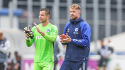 Michael Langer (l.) bleibt dem FC Schalke 04 treu