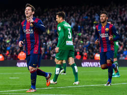 Messi celebró su partido 300 en La Liga con un triplete. (Foto: Getty)