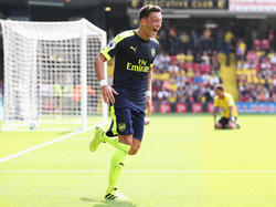 Mesut Özil ist einer der Lichtblicke bei Arsenal