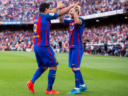 Suárez und Messi bejubeln den Auftaktsieg der Katalanen