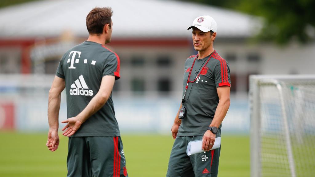 Robert Kovac (r.) ist Co-Trainer unter seinem Bruder Niko beim FC Bayern München (Bildquelle: Twitter)