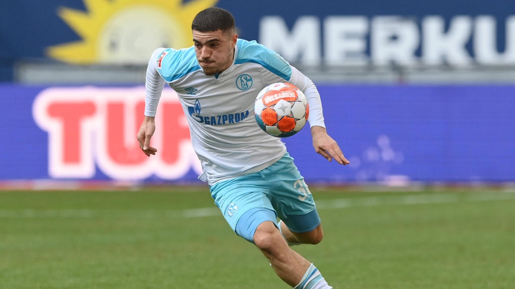 Blendi Idrizi hat beim FC Schalke 04 verlängert Blendi Idrizi hat beim FC Schalke 04 verlängert