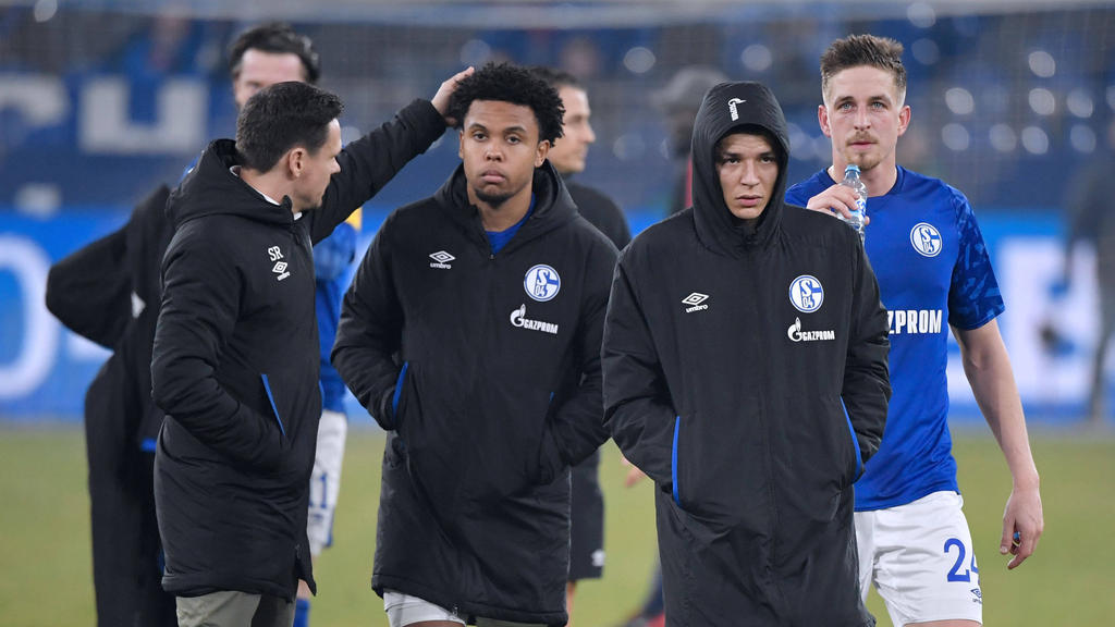 Wer muss den FC Schalke 04 verlassen, um Einnahmen zu generieren?