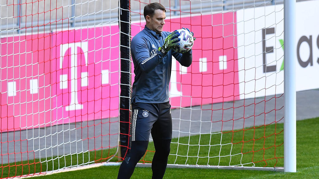 Nicht komplett euphorisch: Manuel Neuer Nicht komplett euphorisch: Manuel Neuer