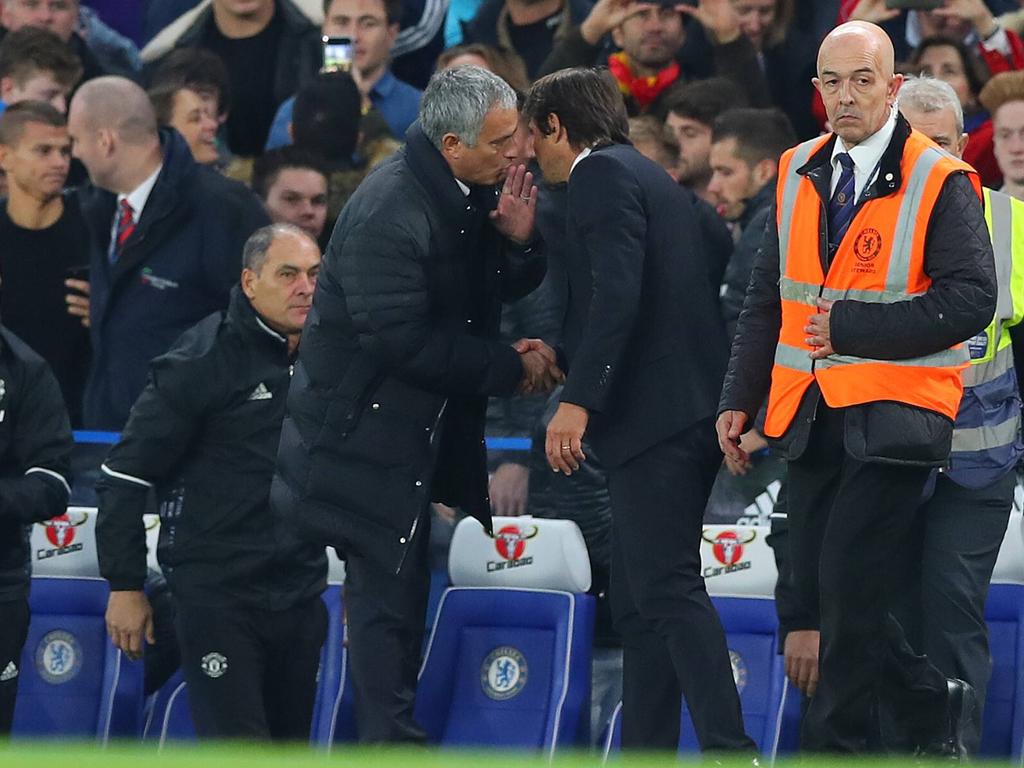 Nach dem 4:0-Erfolg Chelseas über Manchester United knüpfte sich José Mourinho Antonio Conte vor.