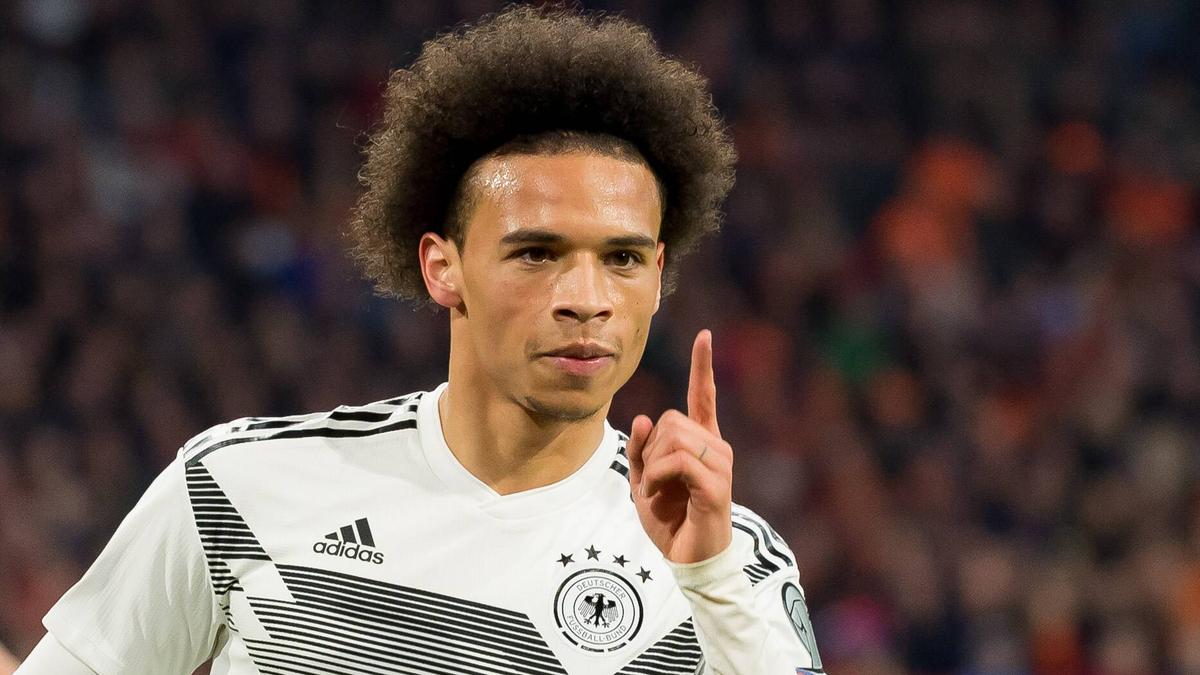 Leroy Sané läuft künftig für den FC Bayern auf Leroy Sané läuft künftig für den FC Bayern auf