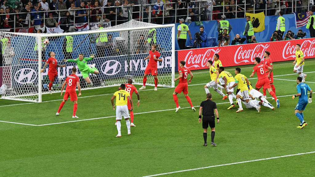 Yerry Mina nickt in letzter Minute zum Ausgleich ein!
