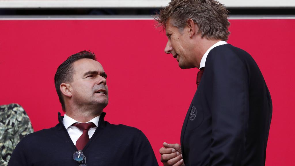 Marc Overmars (l.) hat bei Ajax Amsterdam eine Grenze überschritten Marc Overmars (l.) hat bei Ajax Amsterdam eine Grenze überschritten