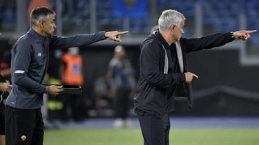 Nuno Santos (l.) ist Torwarttrainer unter José Mourinho bei der AS Roma