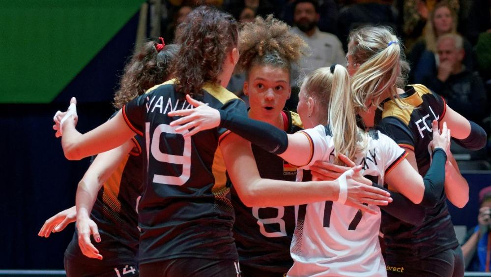 Die deutschen Volleyballerinnen holen den Gruppensieg Die deutschen Volleyballerinnen holen den Gruppensieg
