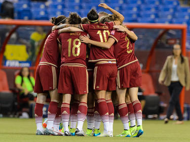 España celebra el gol del empate ante Costa Rica obra de Losada. (Foto: Getty)