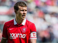 Andreas Bjelland is gefocust tijdens het competitieduel FC Twente - FC Dordrecht. (10-05-2015)