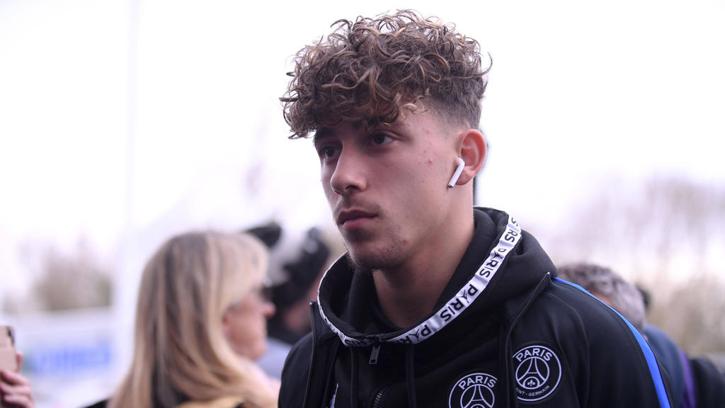 Adil Aouchiche soll beim BVB und FC Bayern auf dem Zettel stehen Adil Aouchiche soll beim BVB und FC Bayern auf dem Zettel stehen