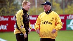 Udo Lattek (r.) und Matthias Sammer retteten den BVB im Jahr 2000 vor dem drohenden Abstieg