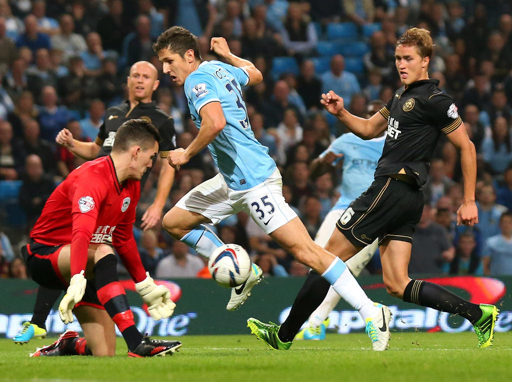 Stevan Jovetic (M.) kickt seit Sommer für Manchester City
