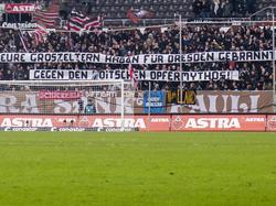 Umstrittenes Plakat der St. Pauli-Fans
