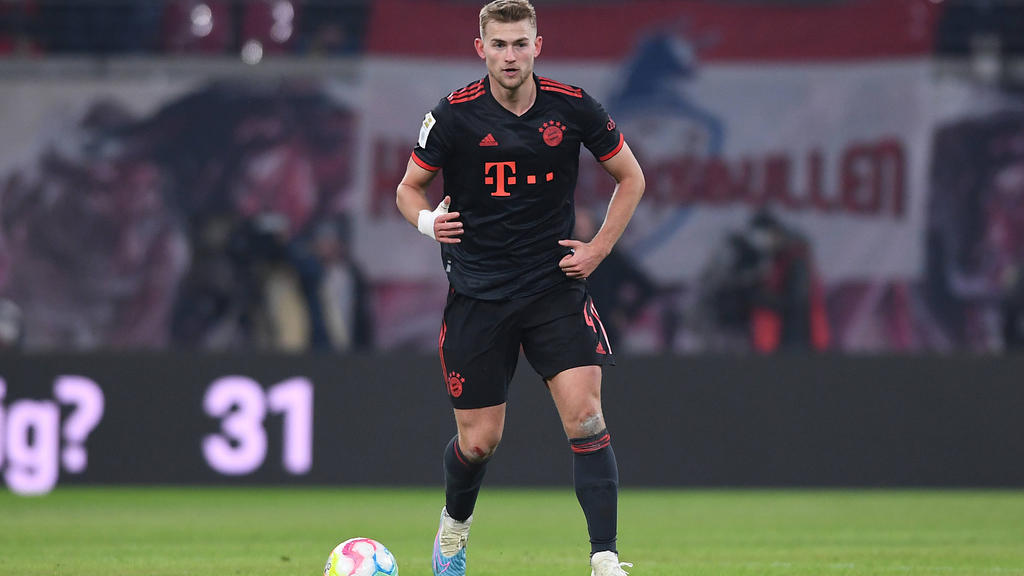 Mathijs de Ligt vs. Hrvoje Smolcic