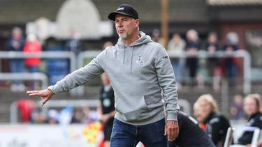 Thomas Gerstner bleibt Trainer der Frauen des MSV Duisburg
