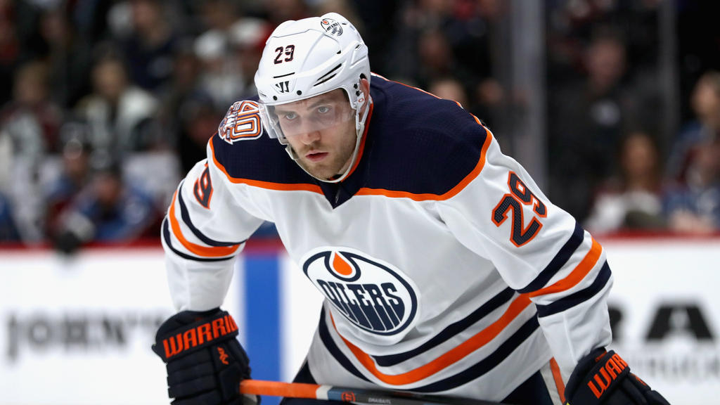Leon Draisaitl kassierte mit den Edmonton Oilers eine Niederlage Leon Draisaitl kassierte mit den Edmonton Oilers eine Niederlage