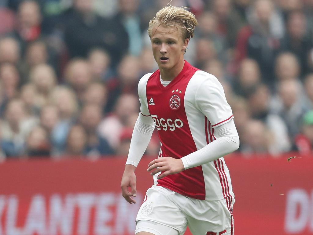 Kasper Dolberg krijgt opnieuw de kans bij Ajax. De aanvaller heeft een basisplaats in het duel met FC Utrecht, maar weet niet te scoren. (02-10-2016)