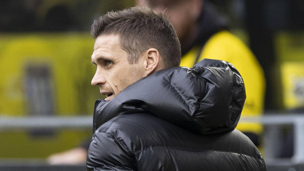 Stärkt Mats Hummels den Rücken: BVB-Sportdirektor Sebastian Kehl Stärkt Mats Hummels den Rücken: BVB-Sportdirektor Sebastian Kehl