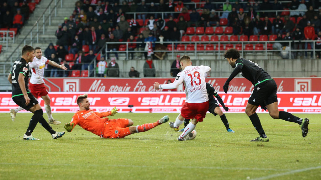Regensburg siegte in einem umkämpften Spiel gegen Hannover