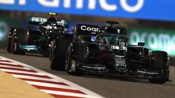 Aston Martin und Mercedes haben deutlich Performance verloren Aston Martin und Mercedes haben deutlich Performance verloren