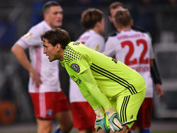 HSV-Keeper René Adler blickt in eine ungewisse Zukunft