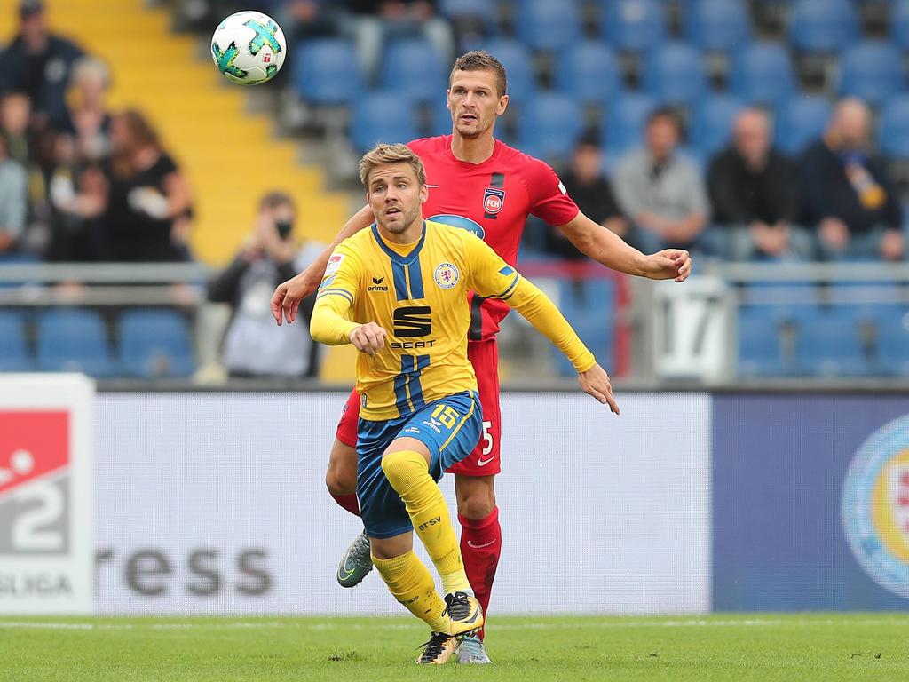 Christoffer Nyman (in gelb) bereitete den ersten Braunschweiger Treffer vor