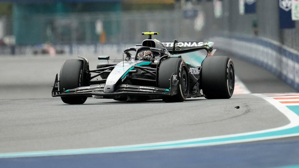 Antonelli-Abflug-bei-Mercedes-Test