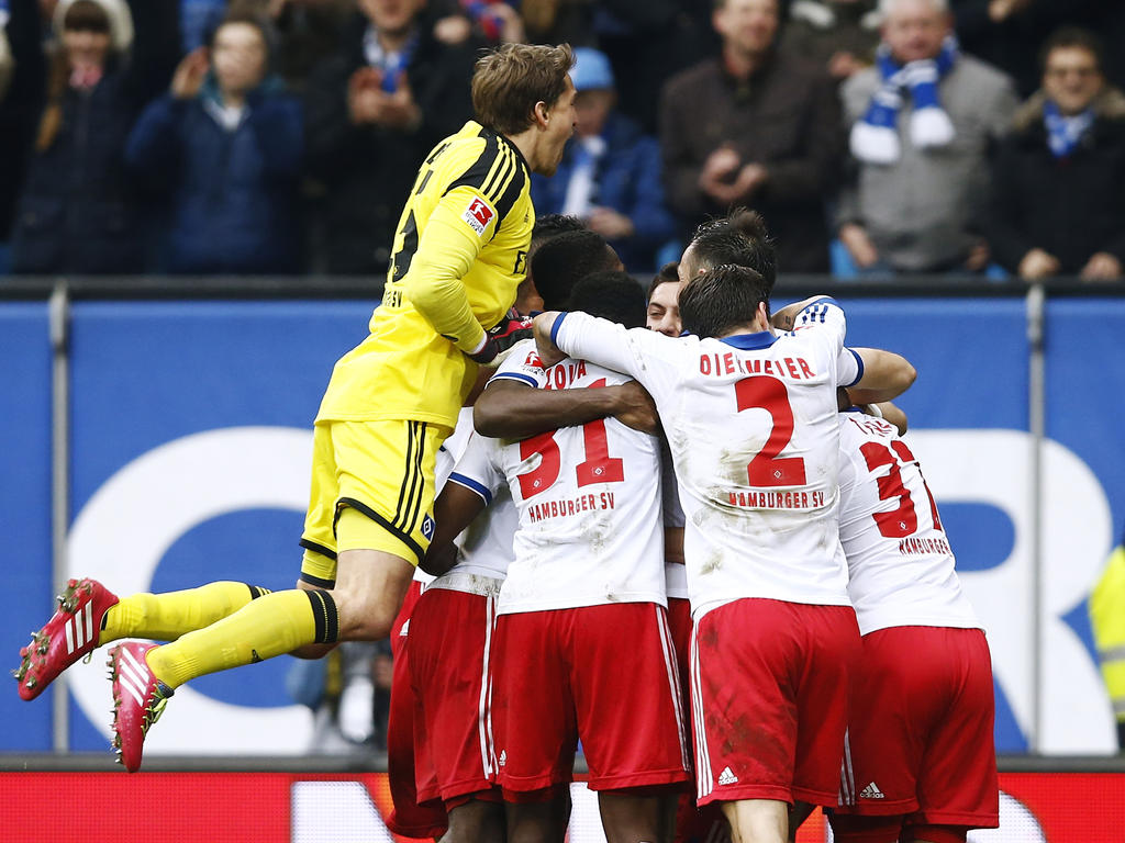 Nach dem Sieg gegen Nürnberg jubeln die Kicker des Hamburger SV