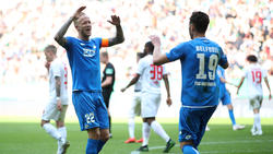 Ishak Belfodil (r.) traf gegen den FC Augsburg dreifach
