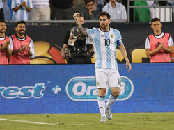 Lionel Messi steht beim Klassiker gegen Brasilien im Fokus