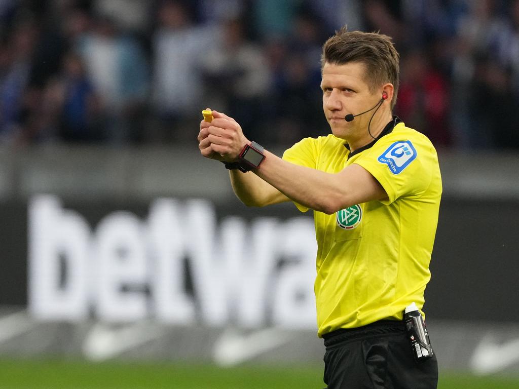 Schiedsrichter Patrick Ittrich hat deutliche Kritik am Weltverband FIFA geäußert Schiedsrichter Patrick Ittrich hat deutliche Kritik am Weltverband FIFA geäußert
