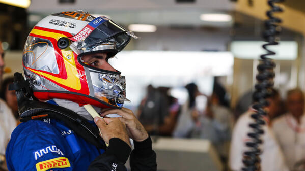 Carlos Sainz fühlt sich besser vorbereitet denn je Carlos Sainz fühlt sich besser vorbereitet denn je