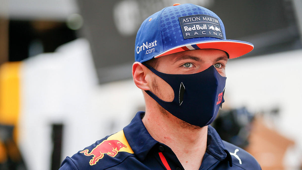 Max Verstappen hätte kein Problem damit, auch 2021 neben Alex Albon zu fahren Max Verstappen hätte kein Problem damit, auch 2021 neben Alex Albon zu fahren